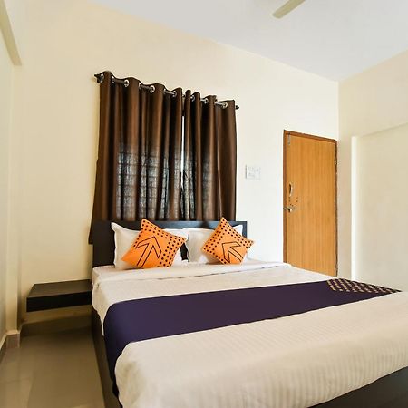 Spot On Carnival Resorts Rāipur Kültér fotó