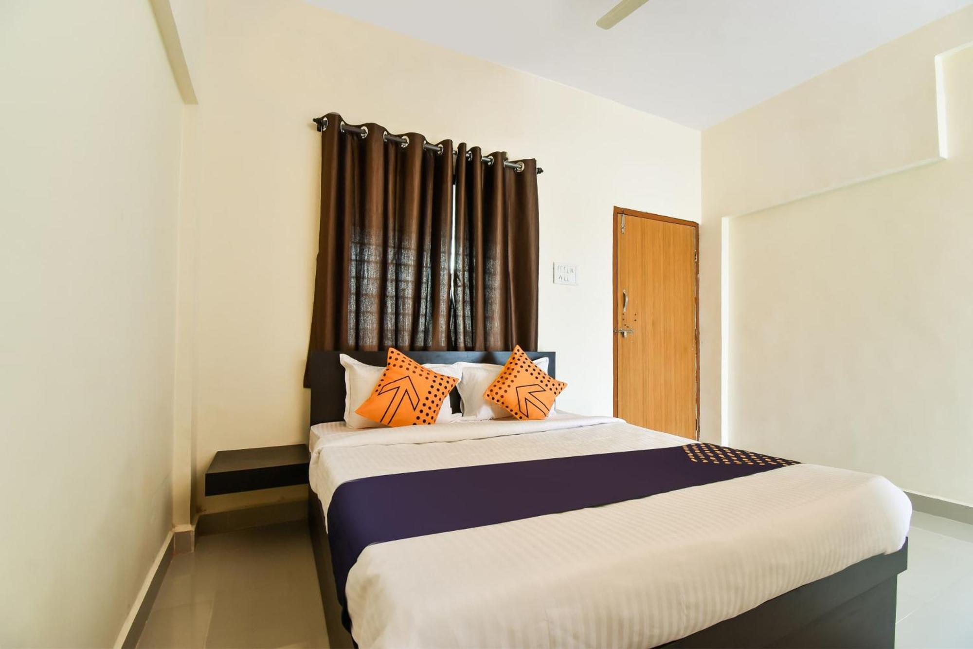 Spot On Carnival Resorts Rāipur Kültér fotó