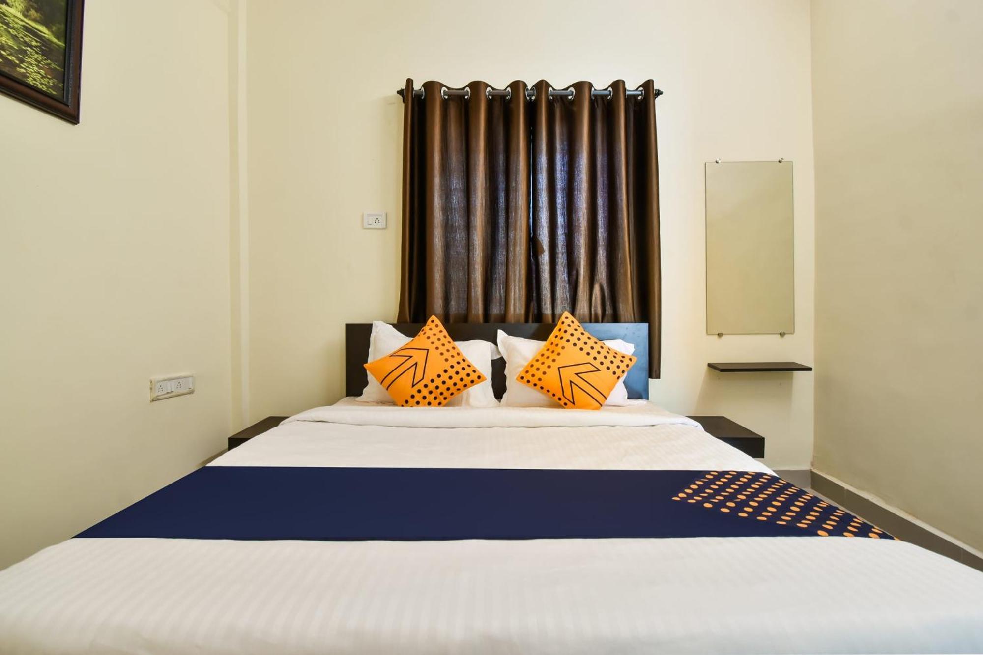Spot On Carnival Resorts Rāipur Kültér fotó