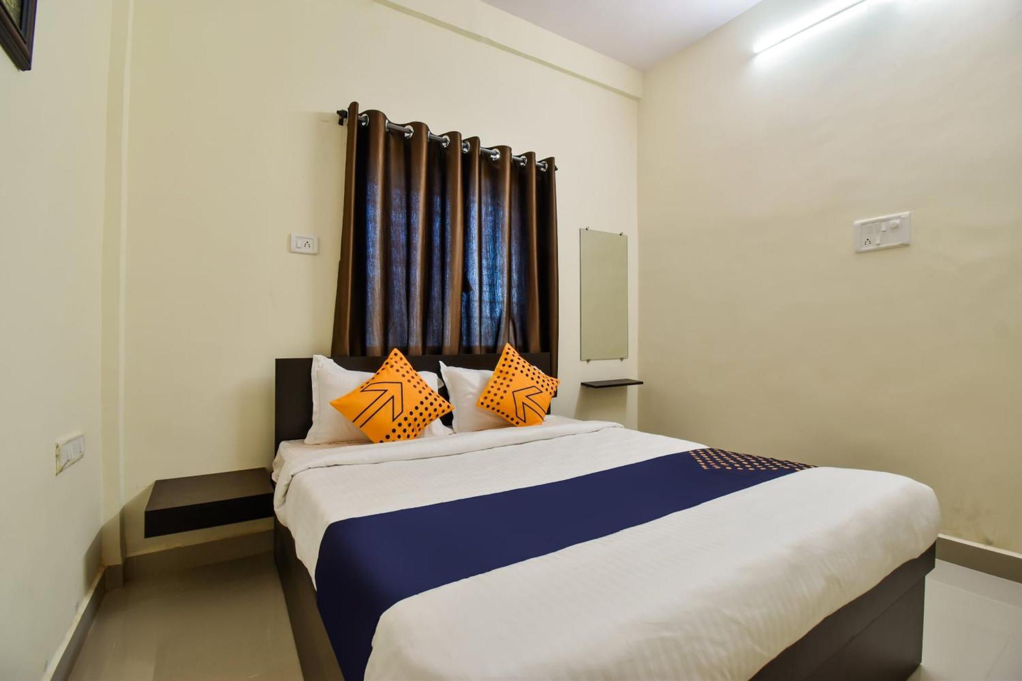 Spot On Carnival Resorts Rāipur Kültér fotó