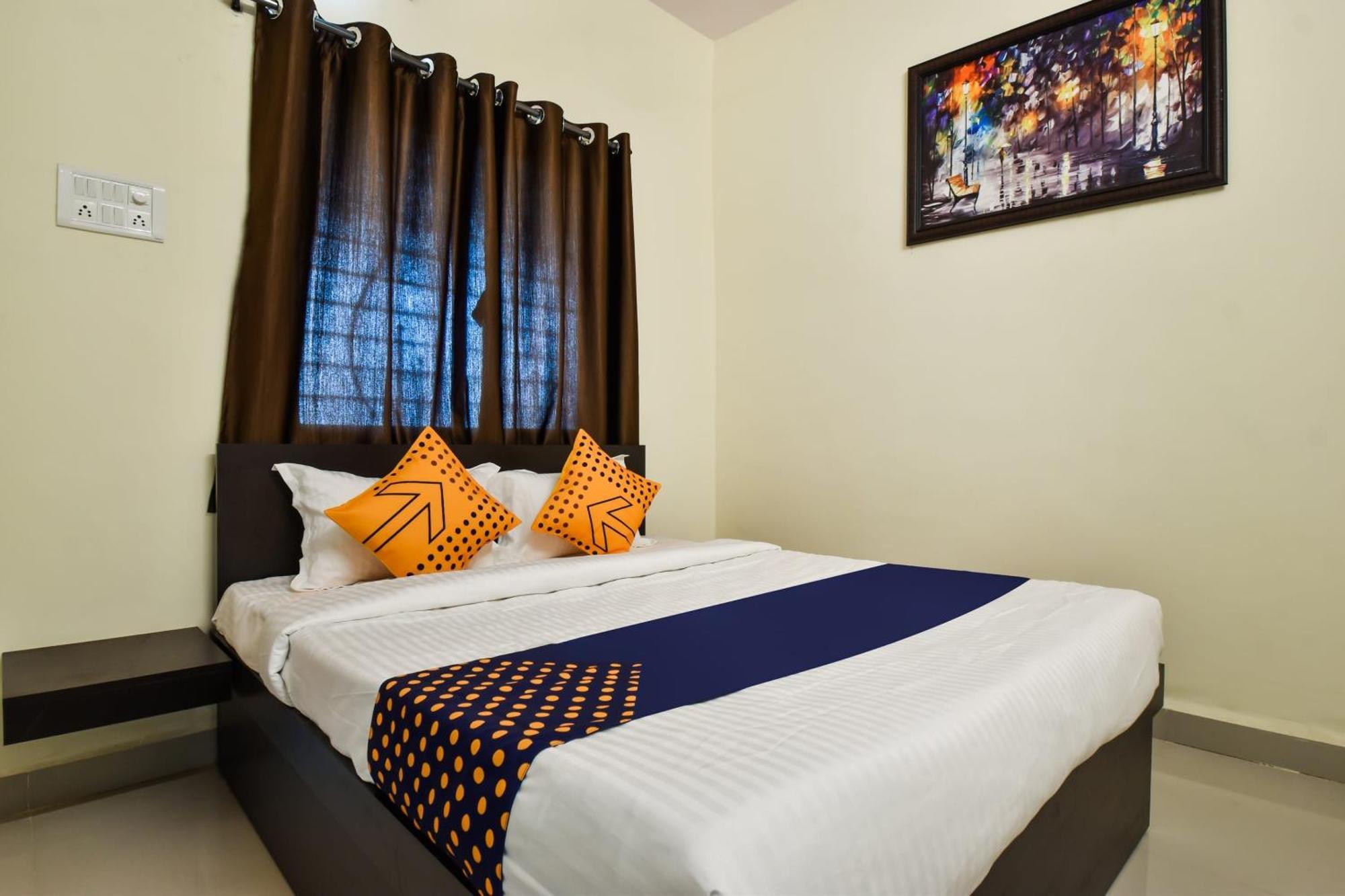 Spot On Carnival Resorts Rāipur Kültér fotó