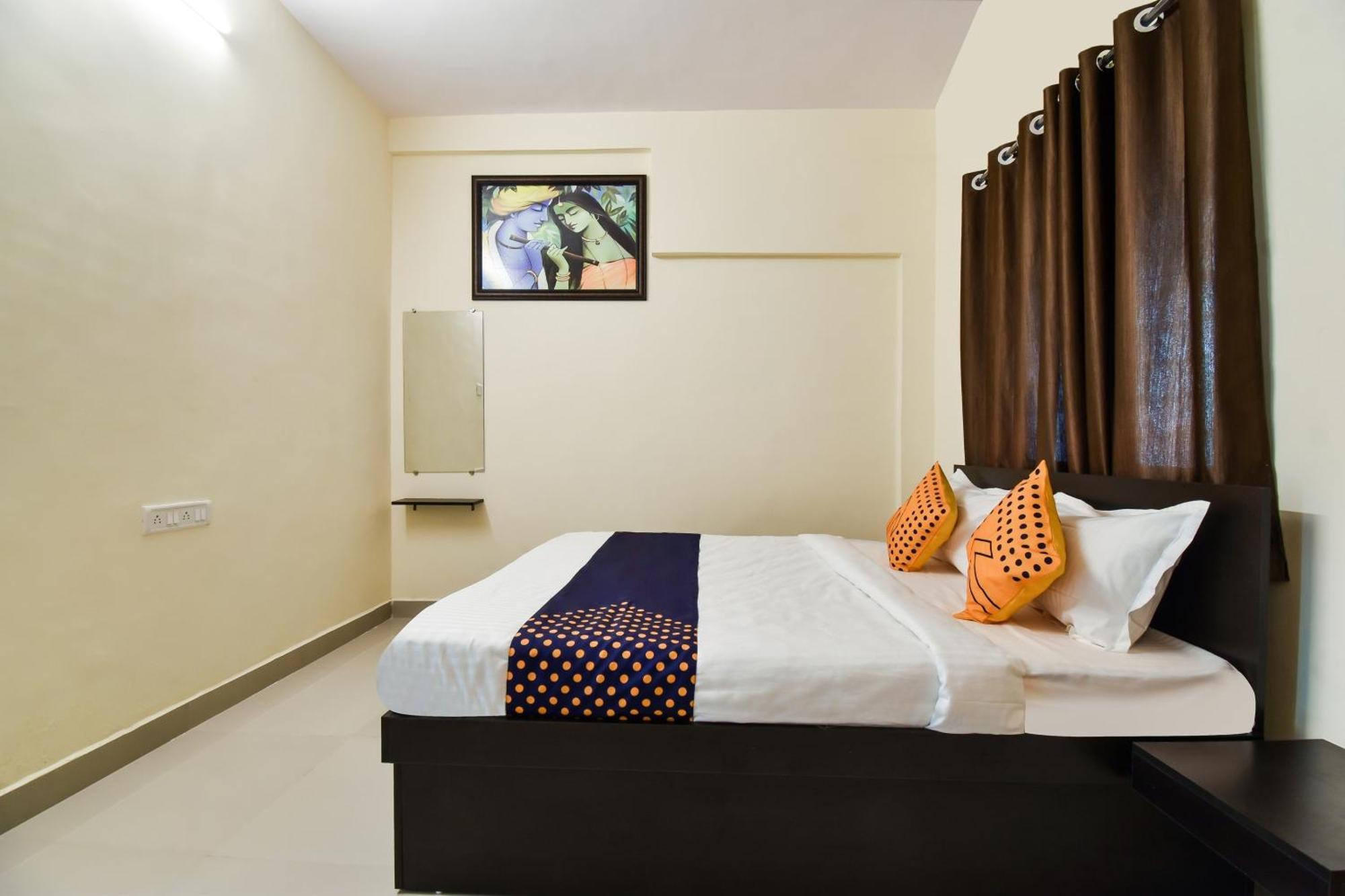 Spot On Carnival Resorts Rāipur Kültér fotó